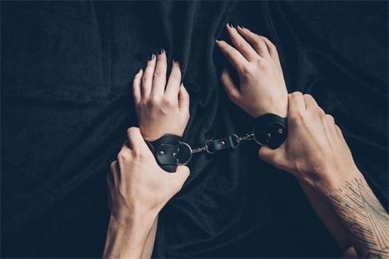 BDSM - 17898